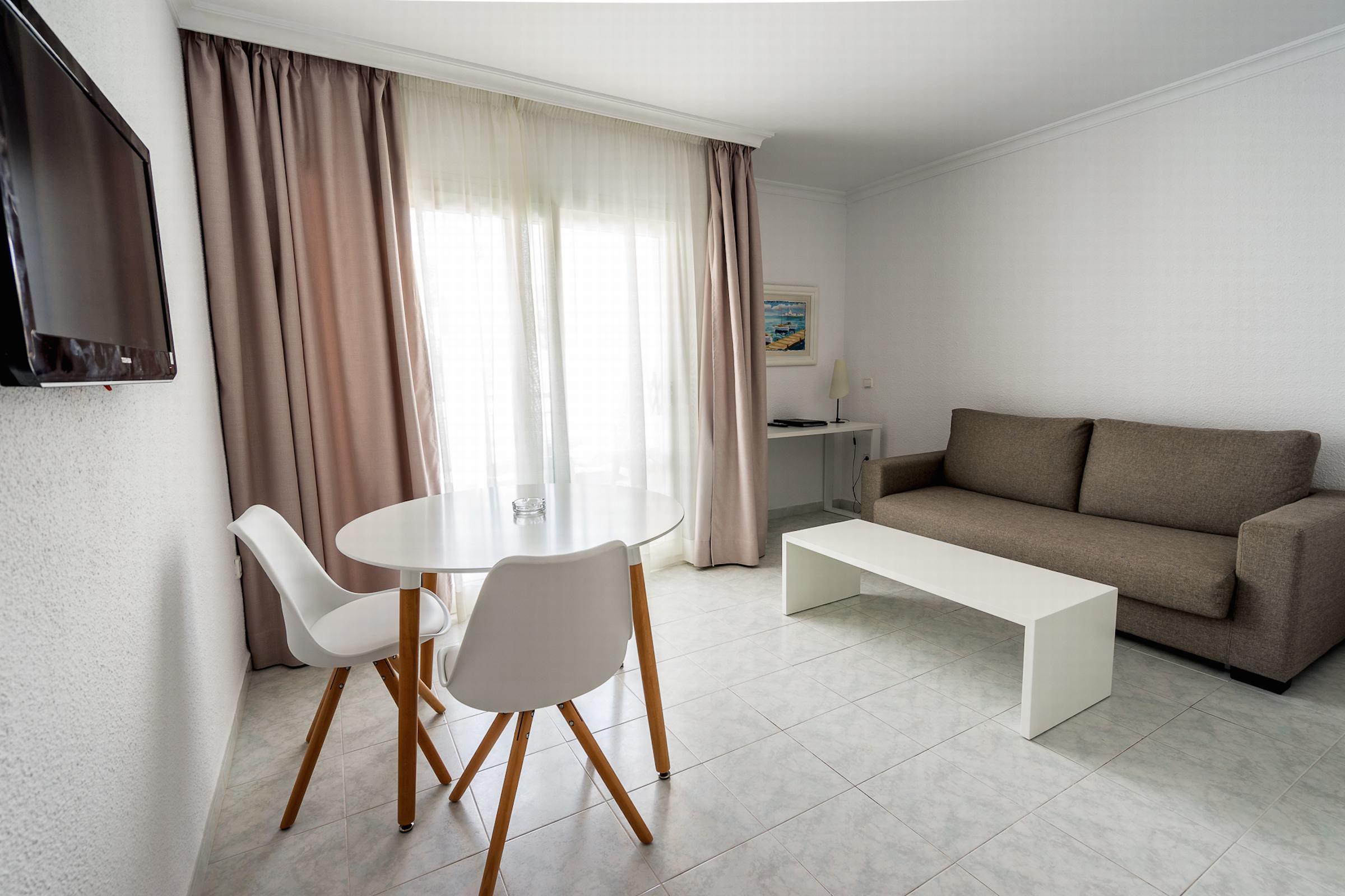 Aparthotel Duquesa Playa Santa Eularia des Riu Eksteriør billede