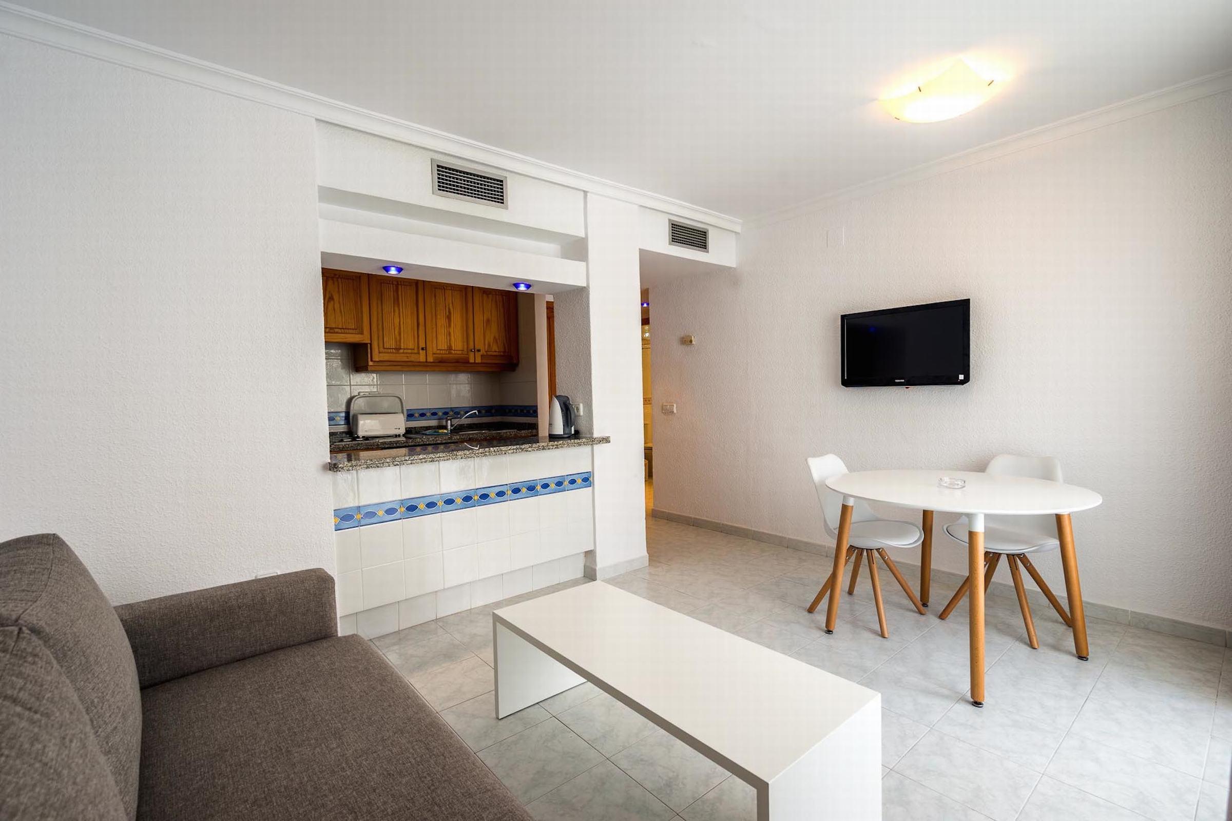 Aparthotel Duquesa Playa Santa Eularia des Riu Eksteriør billede