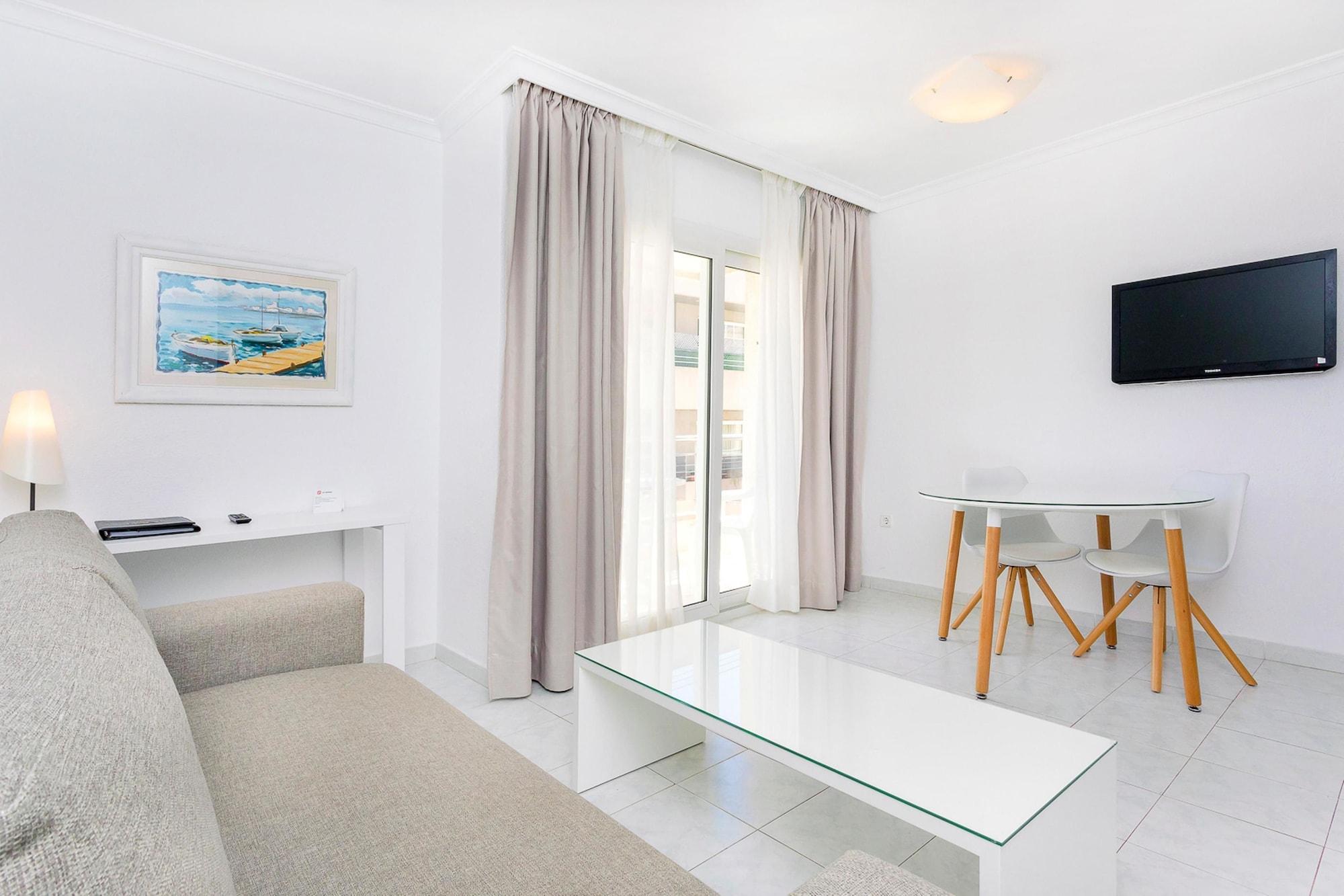 Aparthotel Duquesa Playa Santa Eularia des Riu Eksteriør billede