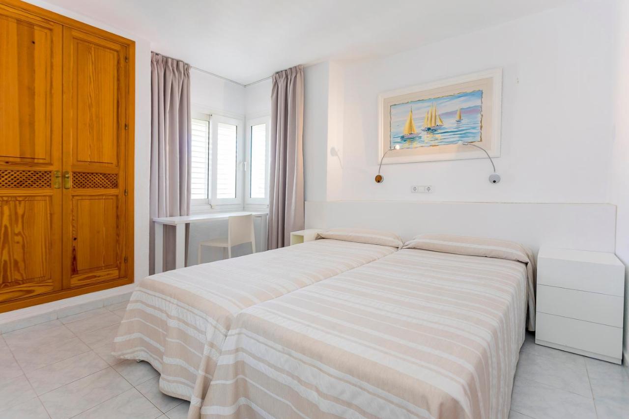 Aparthotel Duquesa Playa Santa Eularia des Riu Eksteriør billede