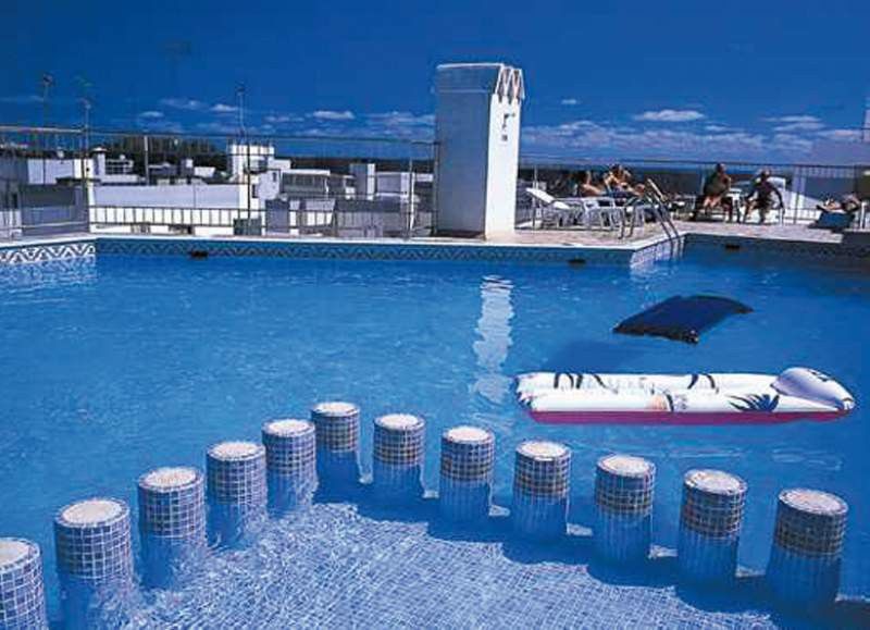 Aparthotel Duquesa Playa Santa Eularia des Riu Faciliteter billede