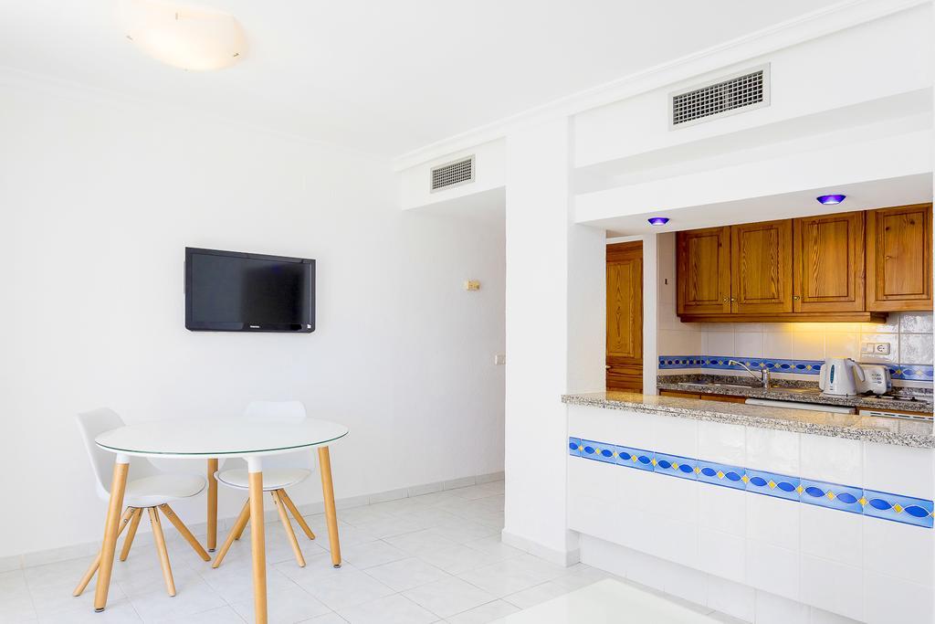 Aparthotel Duquesa Playa Santa Eularia des Riu Eksteriør billede
