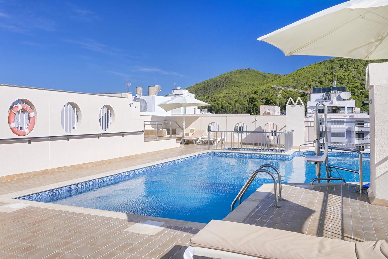 Aparthotel Duquesa Playa Santa Eularia des Riu Eksteriør billede