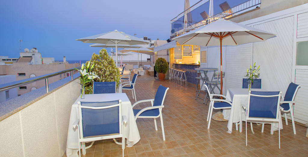 Aparthotel Duquesa Playa Santa Eularia des Riu Eksteriør billede