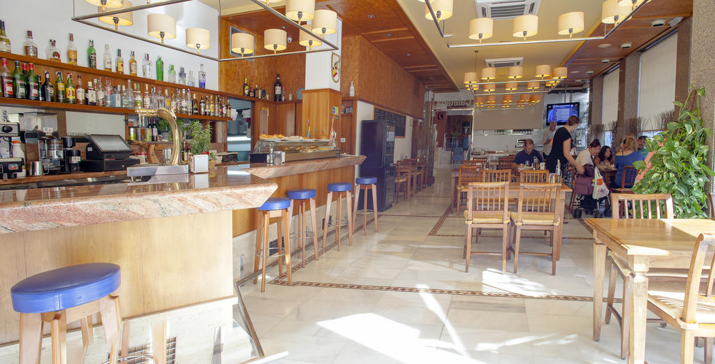 Aparthotel Duquesa Playa Santa Eularia des Riu Eksteriør billede