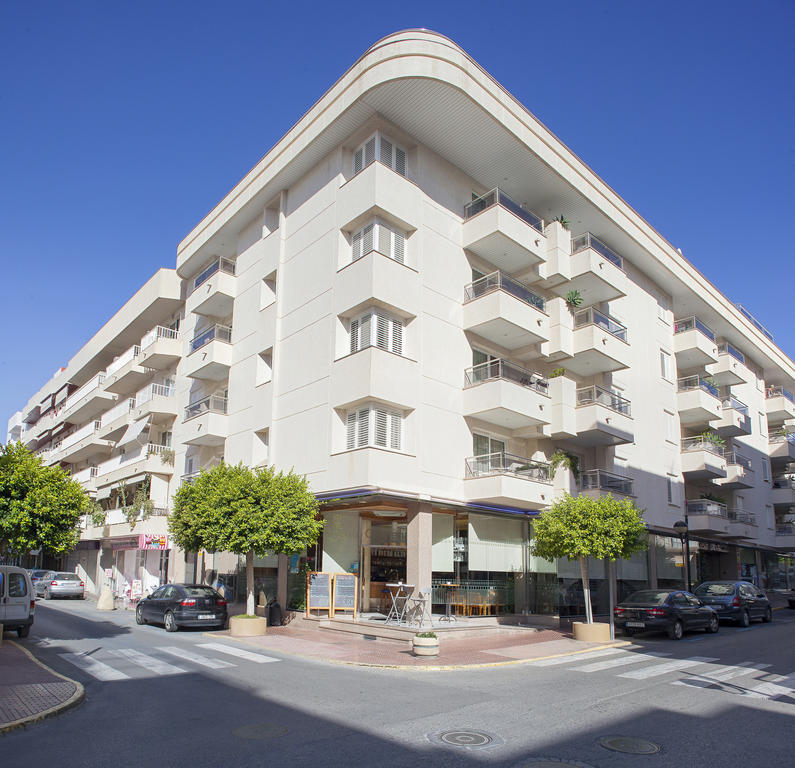 Aparthotel Duquesa Playa Santa Eularia des Riu Eksteriør billede